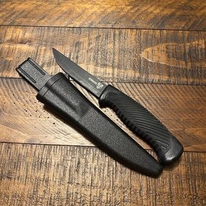 Bushmaster fixed blade with sheath